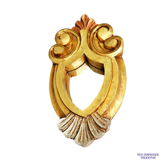 Espejo Laminado en forma de escudo dorado