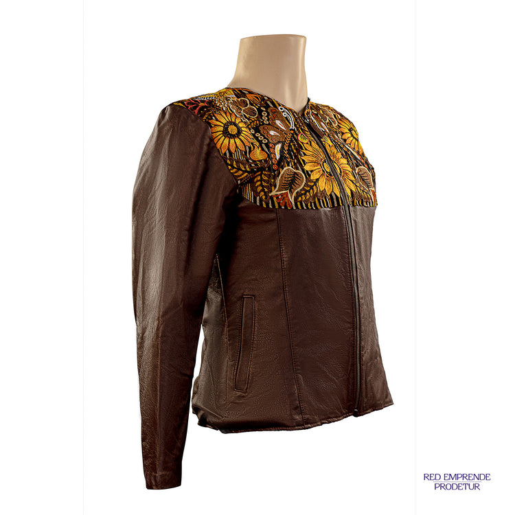 Chumpa Café con detalle Típico, Mujer