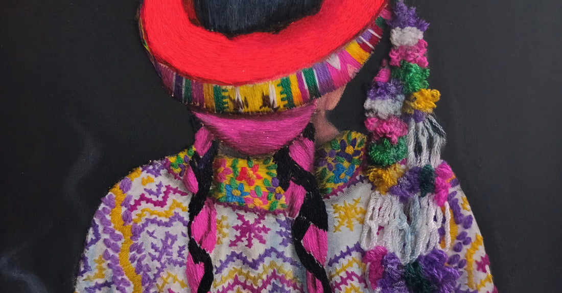 Lizbeth Vanessa Moys de Ortiz y Cristy Sipac: La belleza sutil del traje ceremonial en óleo y bordado