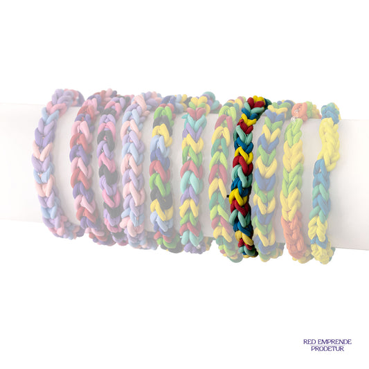 Pulsera tejidas de globos reciclados color azul, celeste, amarillo y rojo