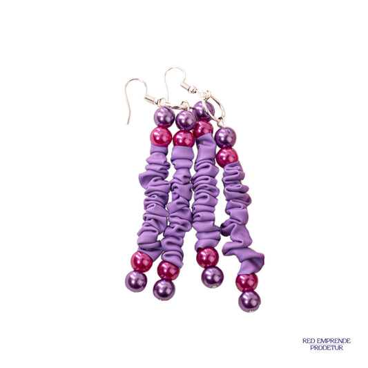 Aretes lila con rosado, estilo scrunchy con perlas